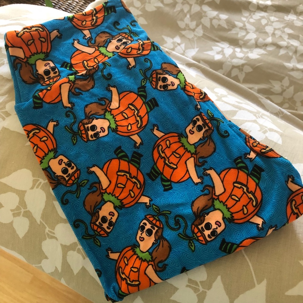 OS LuLaRoe buttery leggings, Halloween Design